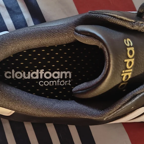 NWT Adidas Men's Black Sneakers with White Stripes - Picture 8 of 8